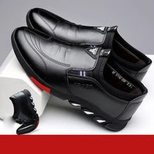 Load image into Gallery viewer, Men&#39;s Leather Casual Soft-Soled Non-Slip Breathable Sneakers Shoes