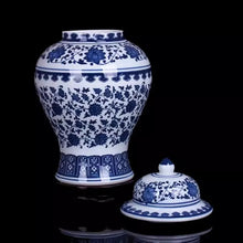 Load image into Gallery viewer, Blue And White Ceramic General Jar Artwork Storage Jar