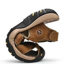Load image into Gallery viewer, Men Genuine Leather Outdoor Sandals