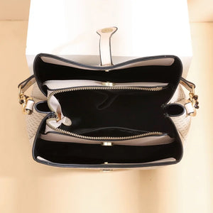 Women Bucket Crossbody Bag Vintage Tassel Designer Messenger Bag