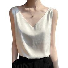 Load image into Gallery viewer, Niche Design Western-style Silk Camisole Women&#39;s V-neck Floral Print Tops