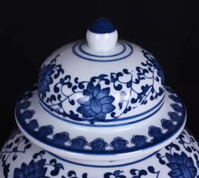 Load image into Gallery viewer, Blue And White Ceramic General Jar Artwork Storage Jar