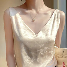 Load image into Gallery viewer, Niche Design Western-style Silk Camisole Women&#39;s V-neck Floral Print Tops